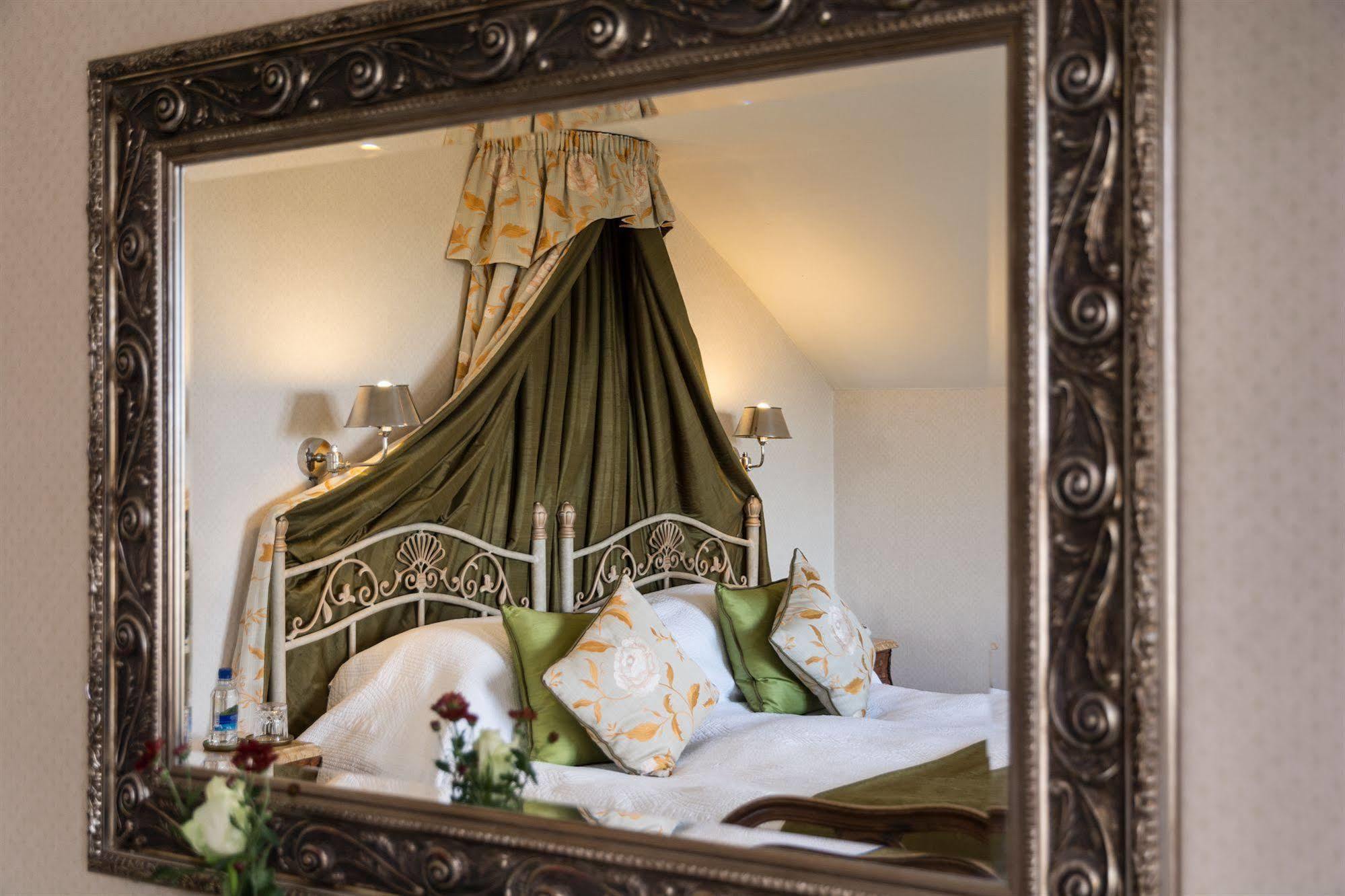 Apsley House Bed and Breakfast Μπαθ Εξωτερικό φωτογραφία